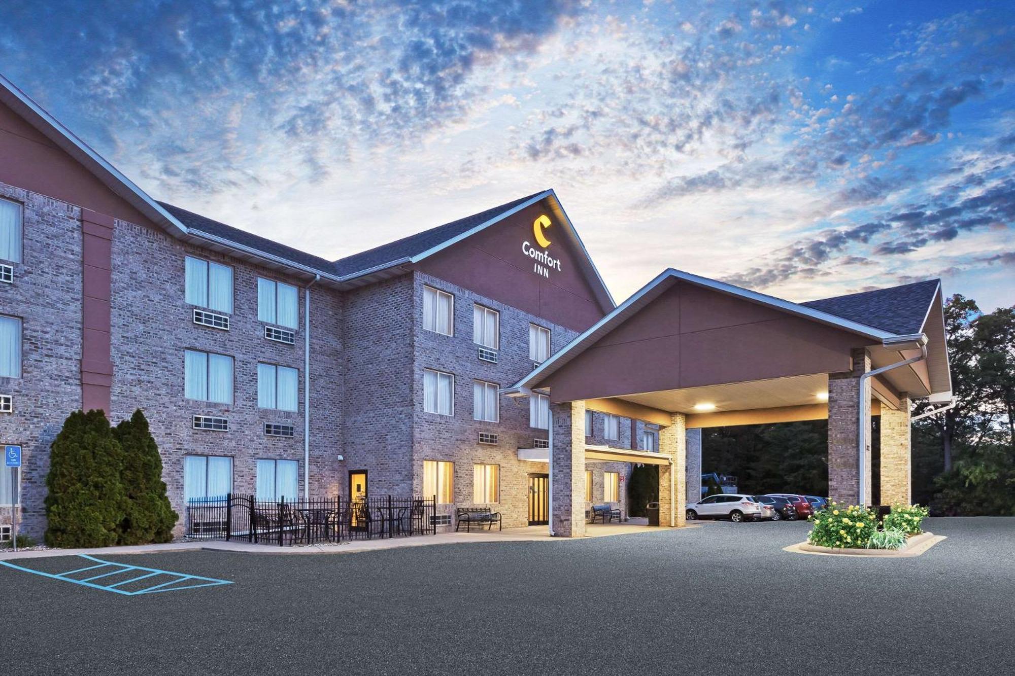 Comfort Inn Whitehall Near Michigan'S Adventure Dış mekan fotoğraf