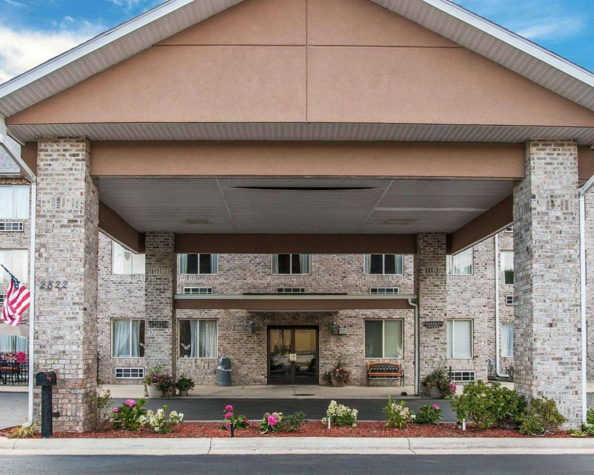 Comfort Inn Whitehall Near Michigan'S Adventure Dış mekan fotoğraf